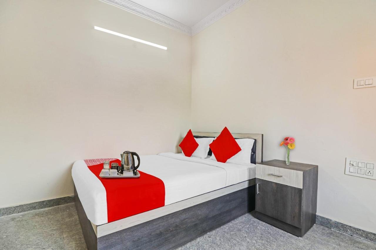Hotel O Gs International Near Anu Wine Shop 샴샤바드 외부 사진