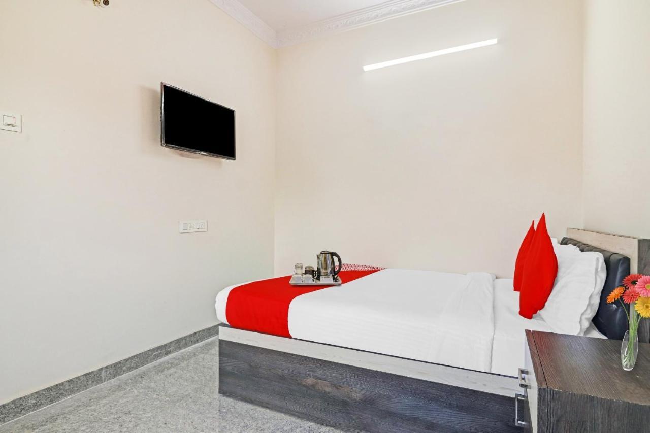 Hotel O Gs International Near Anu Wine Shop 샴샤바드 외부 사진